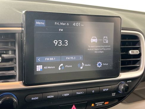 Used 2023 Hyundai Venue SEL w/ Cargo Package image 14