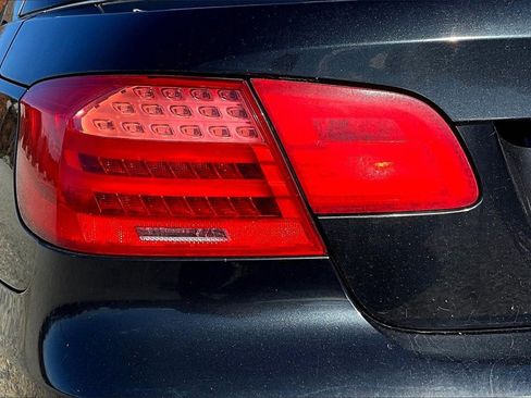 Used 2013 BMW 328i Convertible image 22