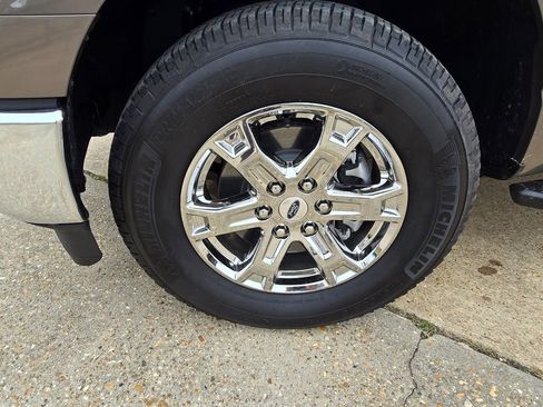 Used 2022 Ford F150 XLT w/ Equipment Group 302A High image 9