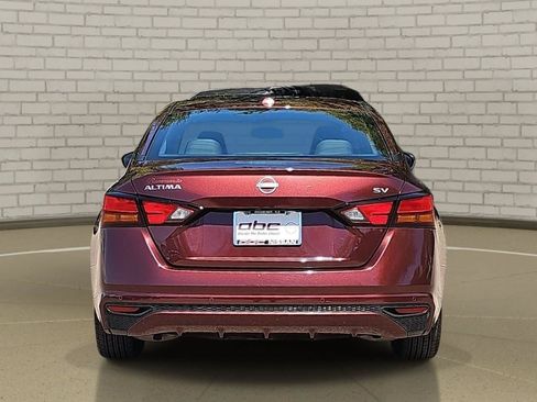 Certified 2023 Nissan Altima 2.5 SV FWD image 6