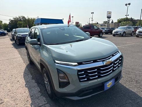 Used 2026 Chevrolet Equinox LT AWD/4WD image 5
