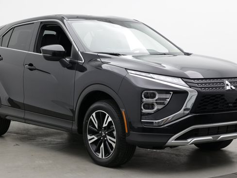 Used 2026 Mitsubishi Eclipse Cross SE AWD/4WD image 3