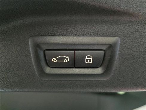 Used 2026 BMW X7 xDrive40i image 15