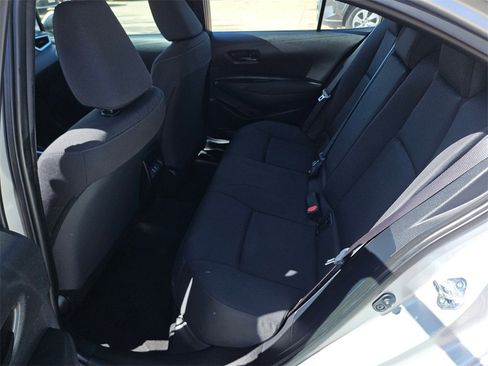Used 2025 Toyota Corolla LE image 27