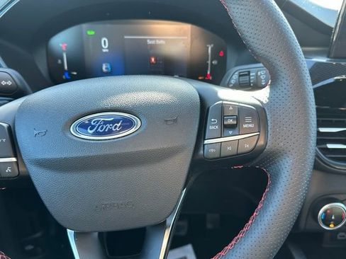 Used 2025 Ford Escape ST-Line w/ Equipment Group 301A image 22