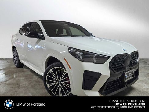Used 2025 BMW X2 xDrive28i w/ Technology Package image 1
