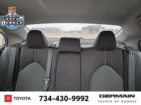 Used 2019 Toyota Camry LE image 14