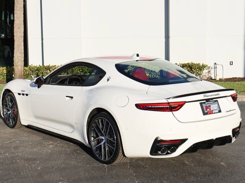 Used 2024 Maserati GranTurismo Trofeo image 29