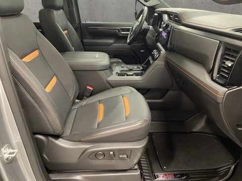 Used 2025 GMC Sierra 2500 AT4 w/ AT4 Premium Plus Package AWD/4WD image 25