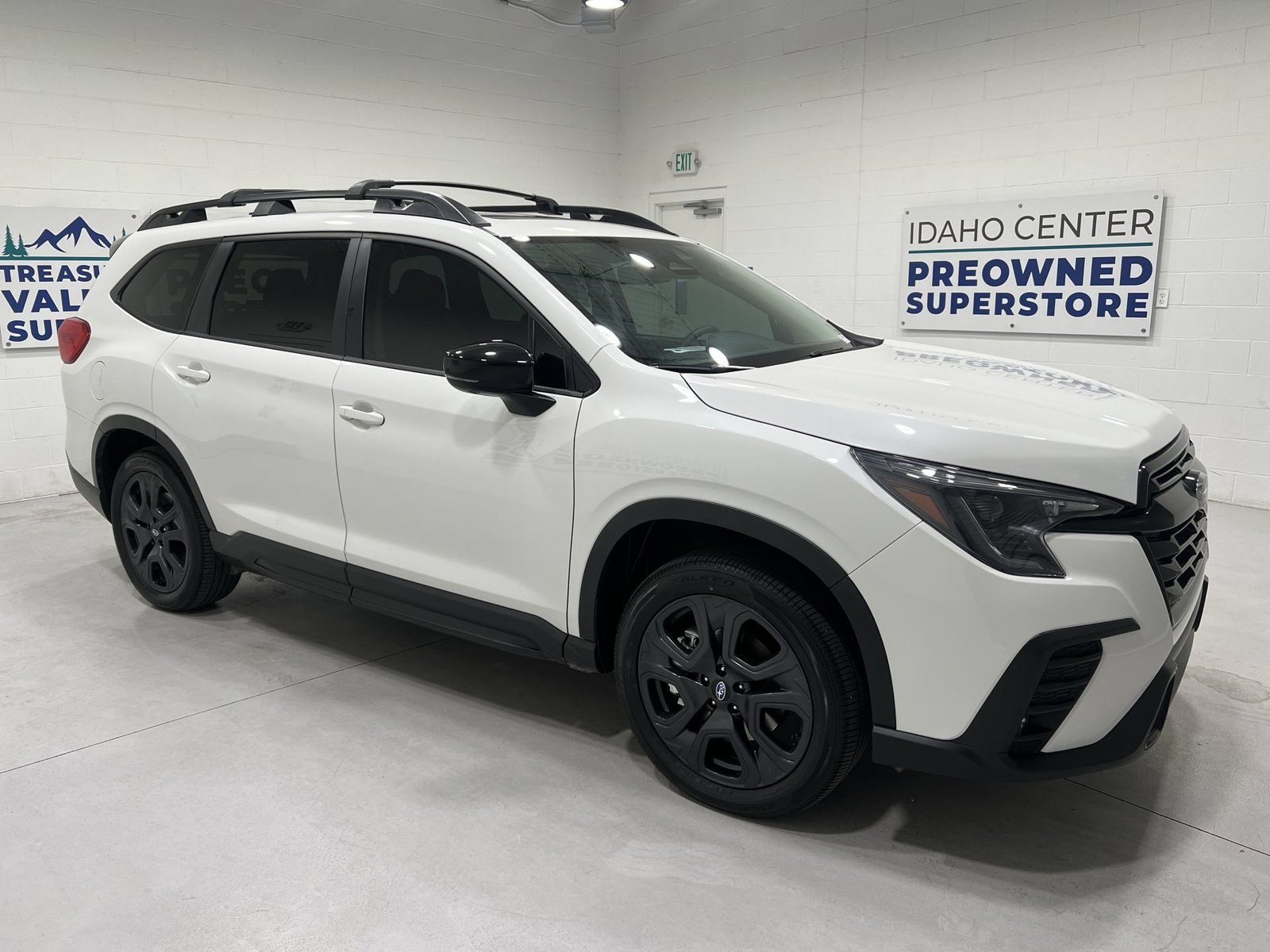Certified 2025 Subaru Ascent Bronze Edition AWD/4WD image 2