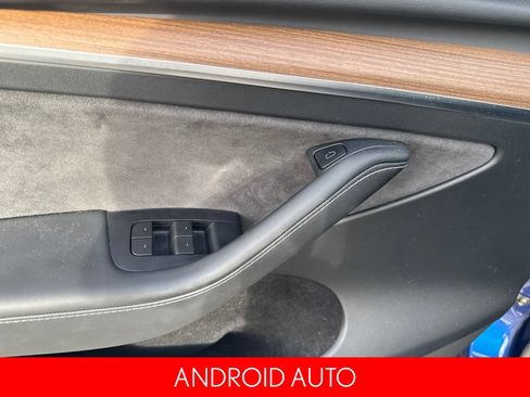 Used 2023 Tesla Model Y Performance AWD/4WD image 7