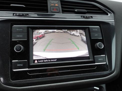 Used 2024 Volkswagen Tiguan S image 19