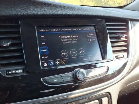 Used 2022 Buick Encore Preferred image 30