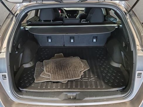 Used 2024 Subaru Outback Premium AWD/4WD image 18
