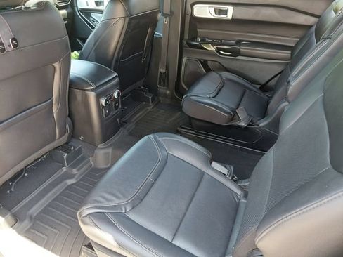 Used 2024 Ford Explorer ST w/ Equipment Group 401A AWD/4WD image 43