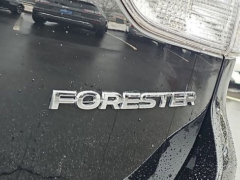 Used 2023 Subaru Forester Premium image 33