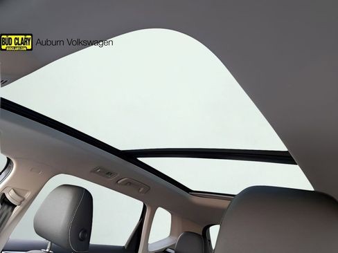New 2025 Volkswagen Taos SEL AWD/4WD image 36