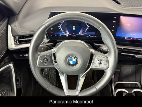 Used 2023 BMW X1 xDrive28i AWD/4WD image 6