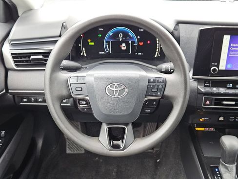 Used 2025 Toyota Camry LE FWD image 16