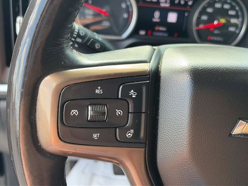 Used 2019 Chevrolet Silverado 1500 High Country w/ Technology Package AWD/4WD image 35
