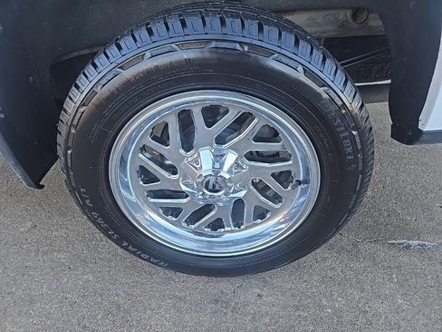 Used 2021 Chevrolet Silverado 1500 LT w/ Z71 Off-Road Package image 28