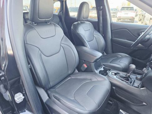 Used 2021 Jeep Cherokee Limited w/ Elite Package image 16