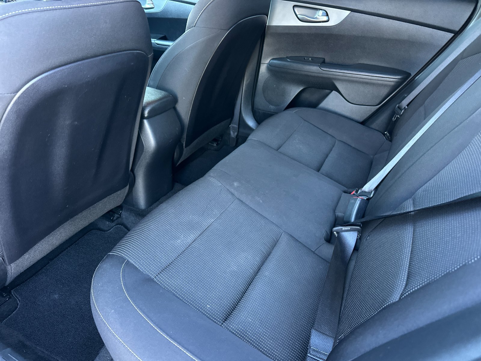 Used 2020 Kia Forte LXS FWD image 12