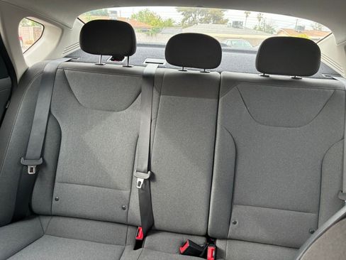 Used 2025 Kia K4 FWD image 38