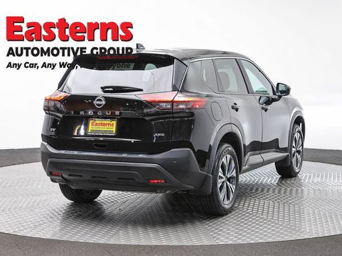 Used 2023 Nissan Rogue SV AWD/4WD image 5