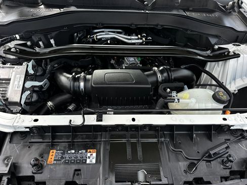 Used 2025 Ford Explorer ST image 35
