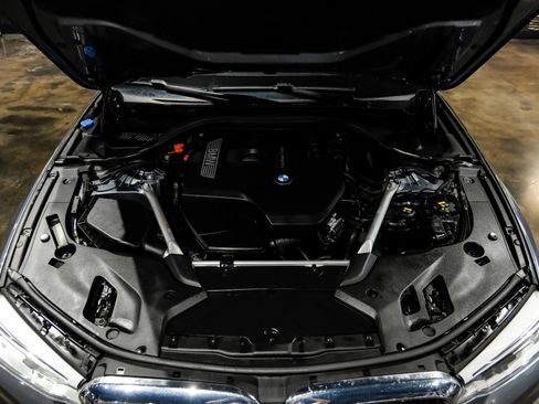 Used 2018 BMW 530i w/ Premium Package RWD image 62