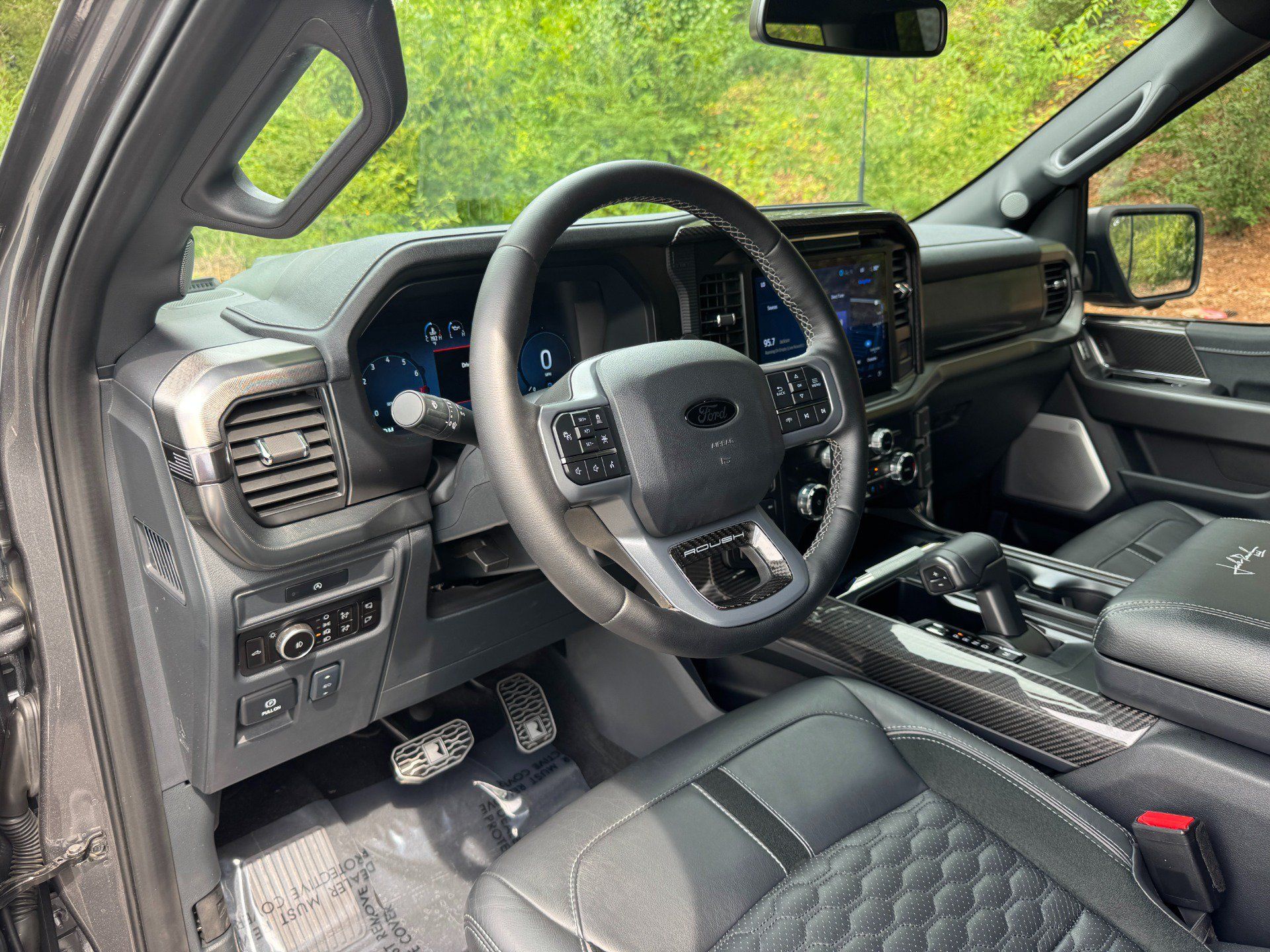 Used 2025 Ford F150 Lariat w/ Equipment Group 502A High AWD/4WD image 38