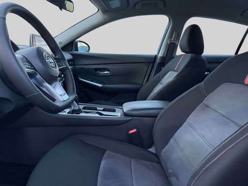 Used 2025 Nissan Sentra SR image 15