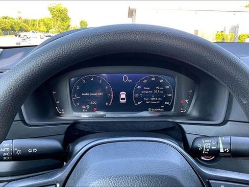 Certified 2023 Honda Accord EX image 12