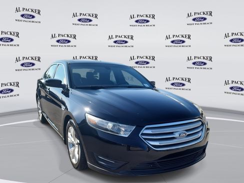 Used 2016 Ford Taurus SEL image 5