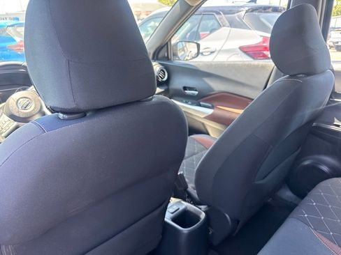 Certified 2019 Nissan Kicks SR FWD image 8
