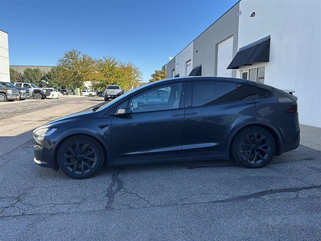Used 2024 Tesla Model X AWD/4WD image 2