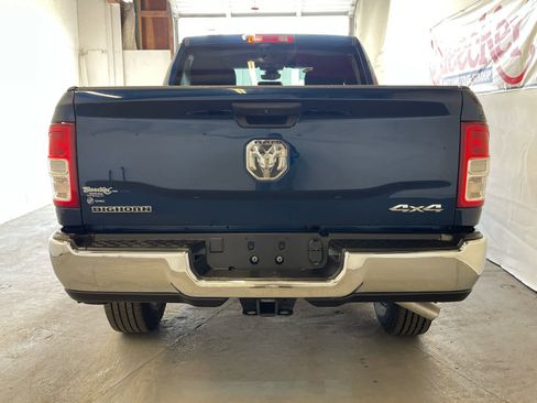 Used 2024 RAM 2500 Big Horn w/ Bed Utility Group image 6