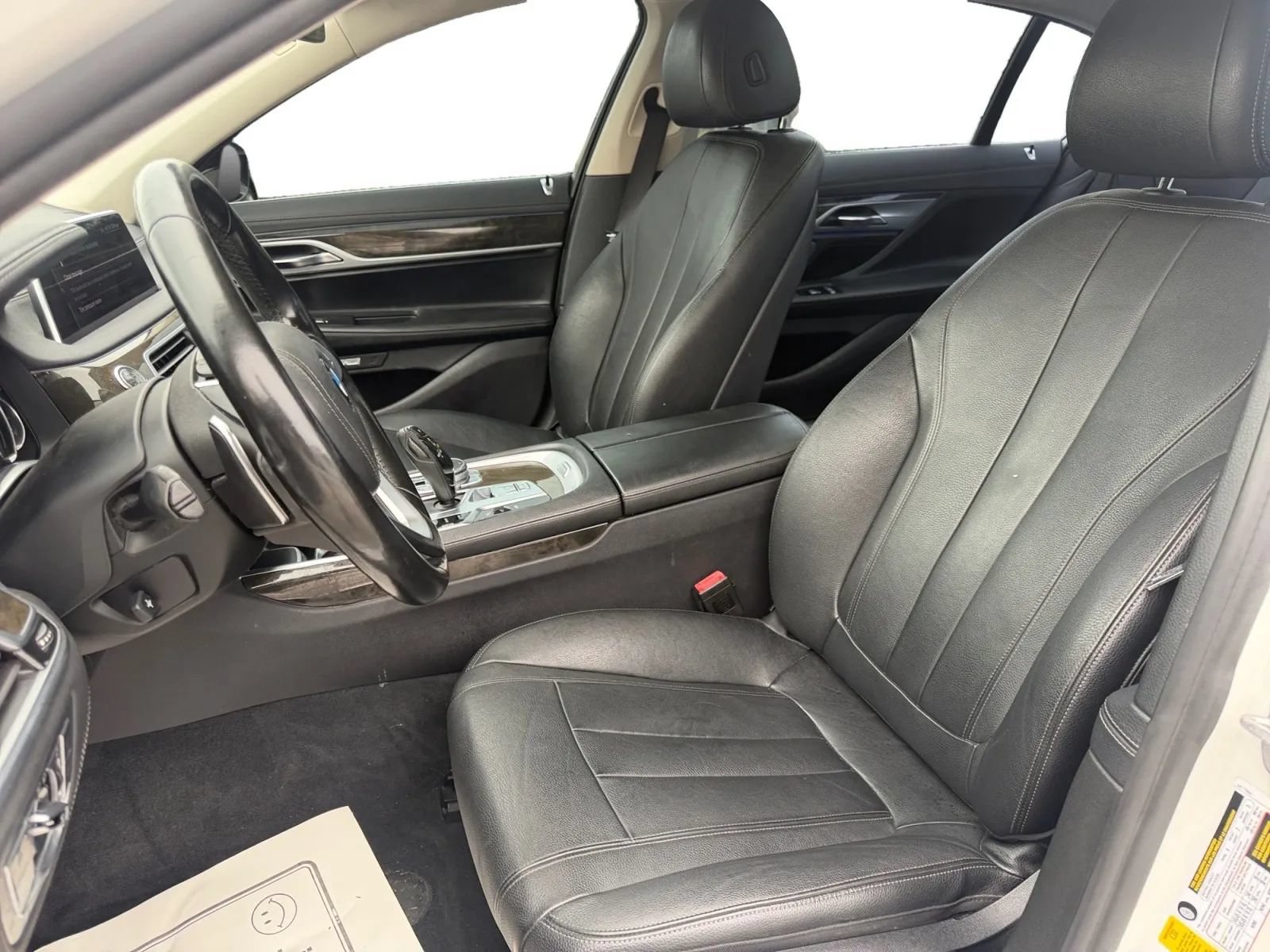 Used 2016 BMW 740i RWD image 10