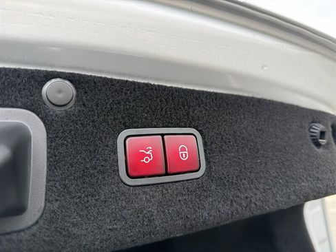 Used 2016 Mercedes-Benz S 550 Sedan image 26
