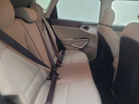 Used 2020 Kia Soul LX FWD image 19