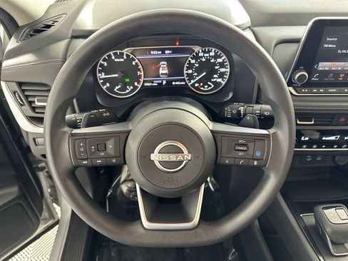Used 2024 Nissan Rogue SV FWD image 14