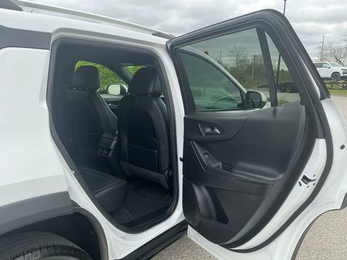 Used 2025 Chevrolet Equinox LT w/ Convenience Package II AWD/4WD image 18