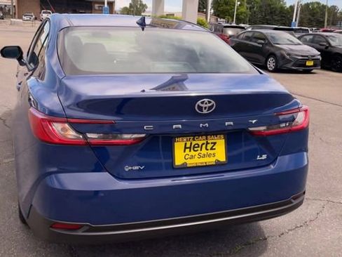 Used 2026 Toyota Camry LE FWD image 8