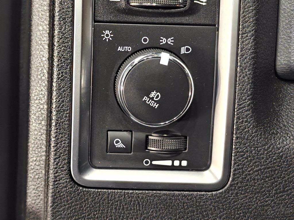Used 2016 RAM 1500 Big Horn AWD/4WD image 46