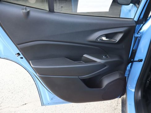 Used 2024 Chevrolet Trax RS w/ Driver Confidence Package image 23