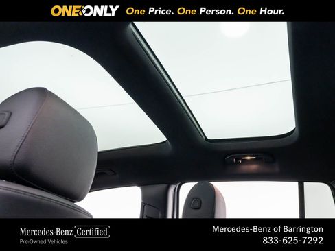 Used 2023 Mercedes-Benz GLB 250 4MATIC w/ Premium Package image 21