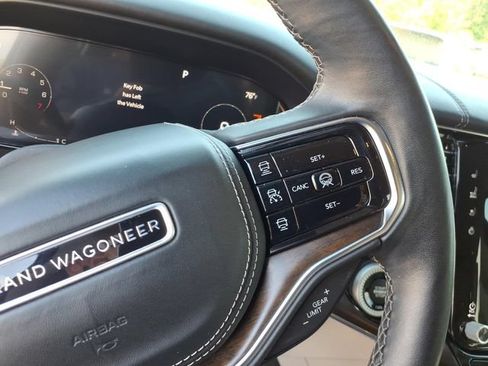 Used 2022 Jeep Grand Wagoneer Series II w/ Convenience Group III AWD/4WD image 10