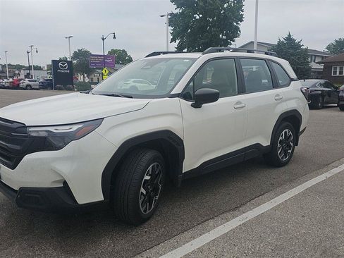 Used 2025 Subaru Forester AWD/4WD image 14