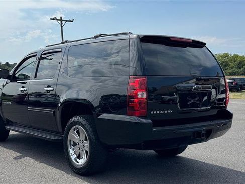Used 2013 Chevrolet Suburban LT AWD/4WD image 9